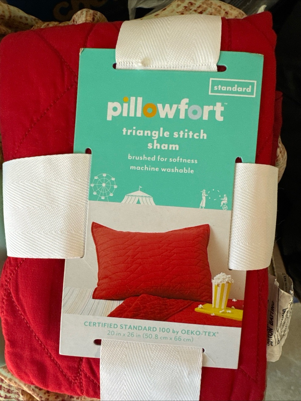 Pillowfort Triangle Stitch Sham in Red New Standard U12